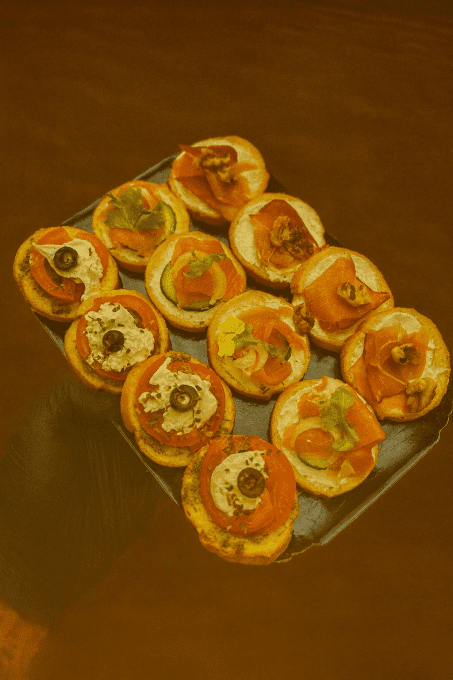 LE PLATEAU DE 12 CANAPÉS