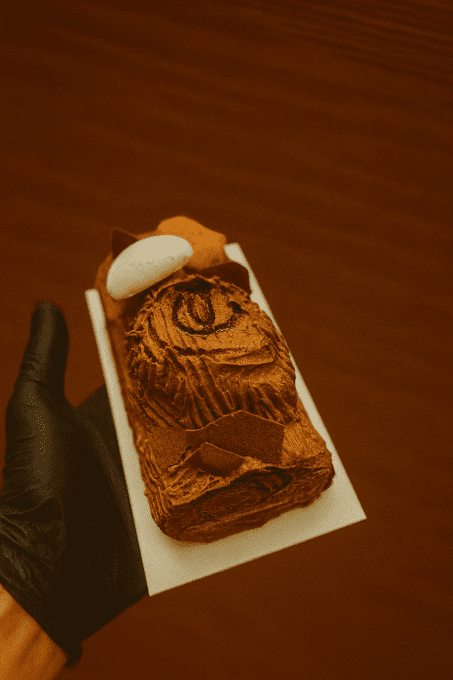 LA BÛCHE CRÈME AU BEURRE CHOCOLAT* (6pers.)