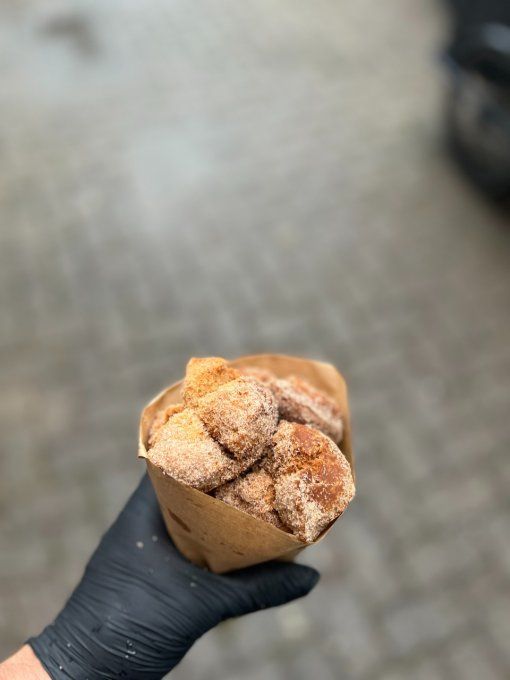 LE SCHENCKELE (cuisse de dame)*